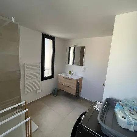 Climatise Neuf Au Calme, Proche Centre-ville, 4 Minutes En Voiture Et Commerces Apartment Calvi (Corsica)